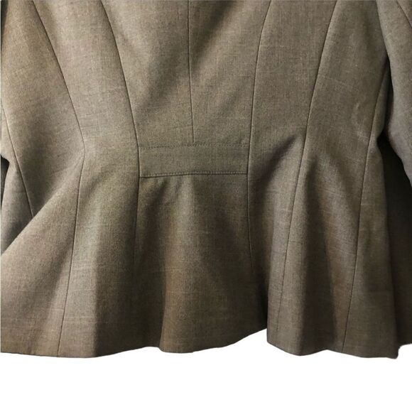 🚨NWT Emily 2 Piece Skirt Suit Set - Picture 3 of 6